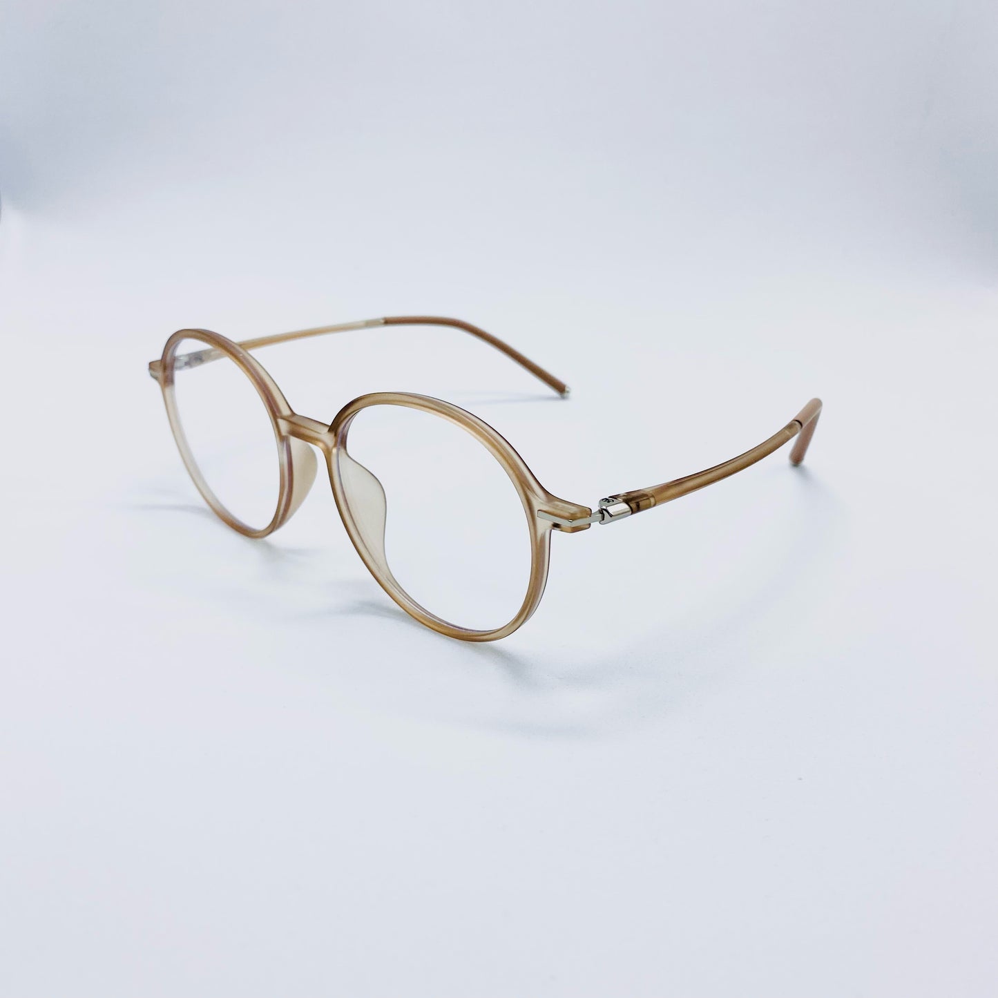 Pupilas Lejanas (Beige-montura)