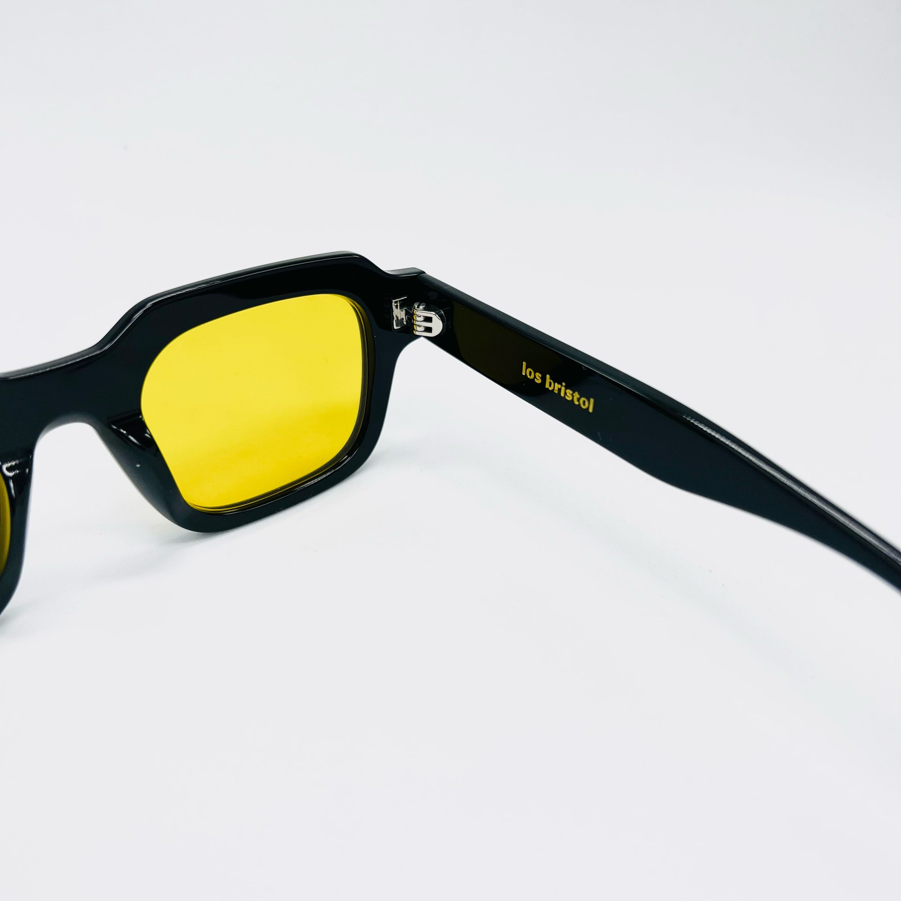 Blackbird (negro y amarillo)