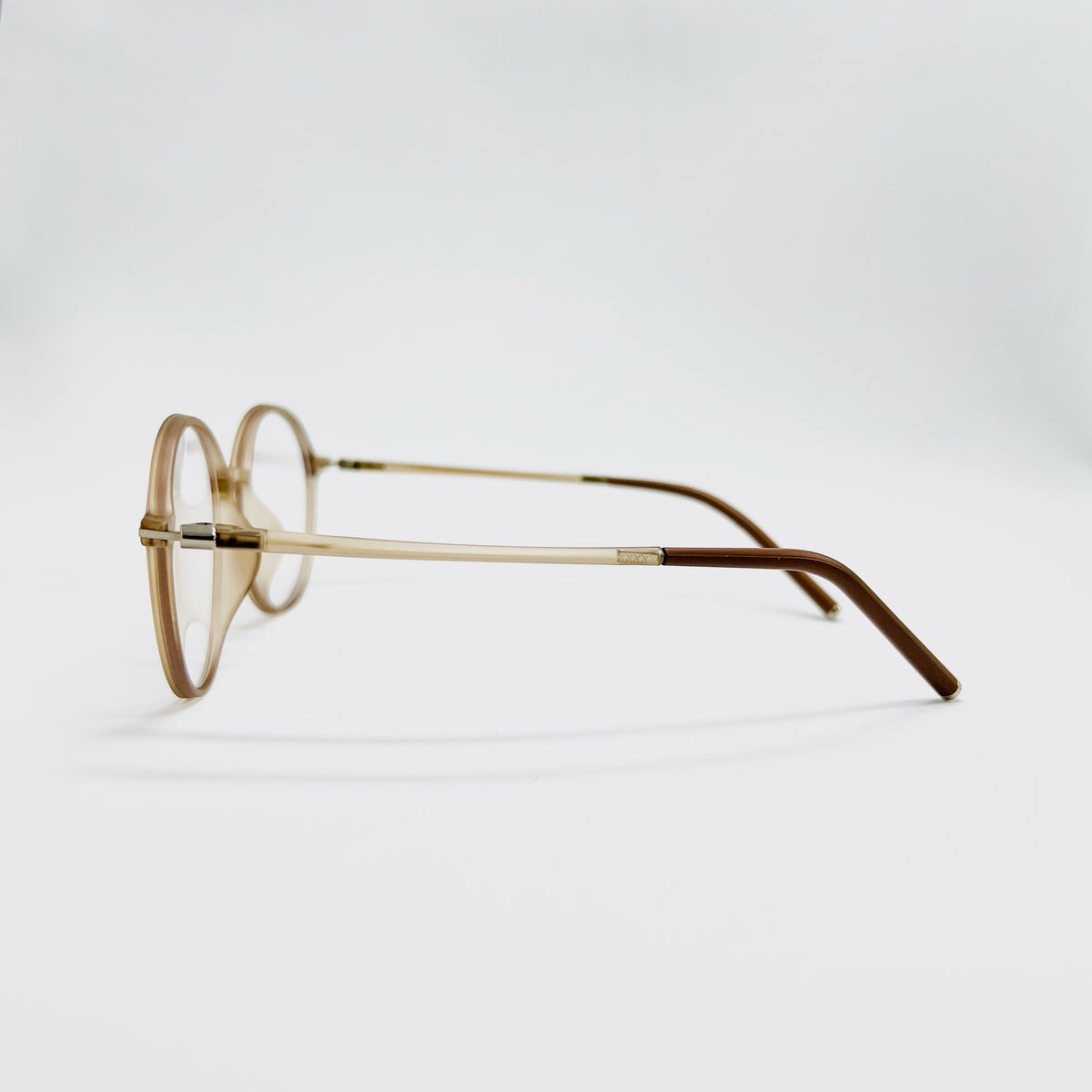 Pupilas Lejanas (Beige-montura)