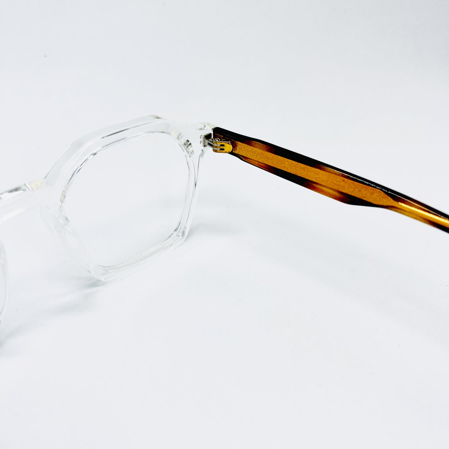 October 12 (Transparente)