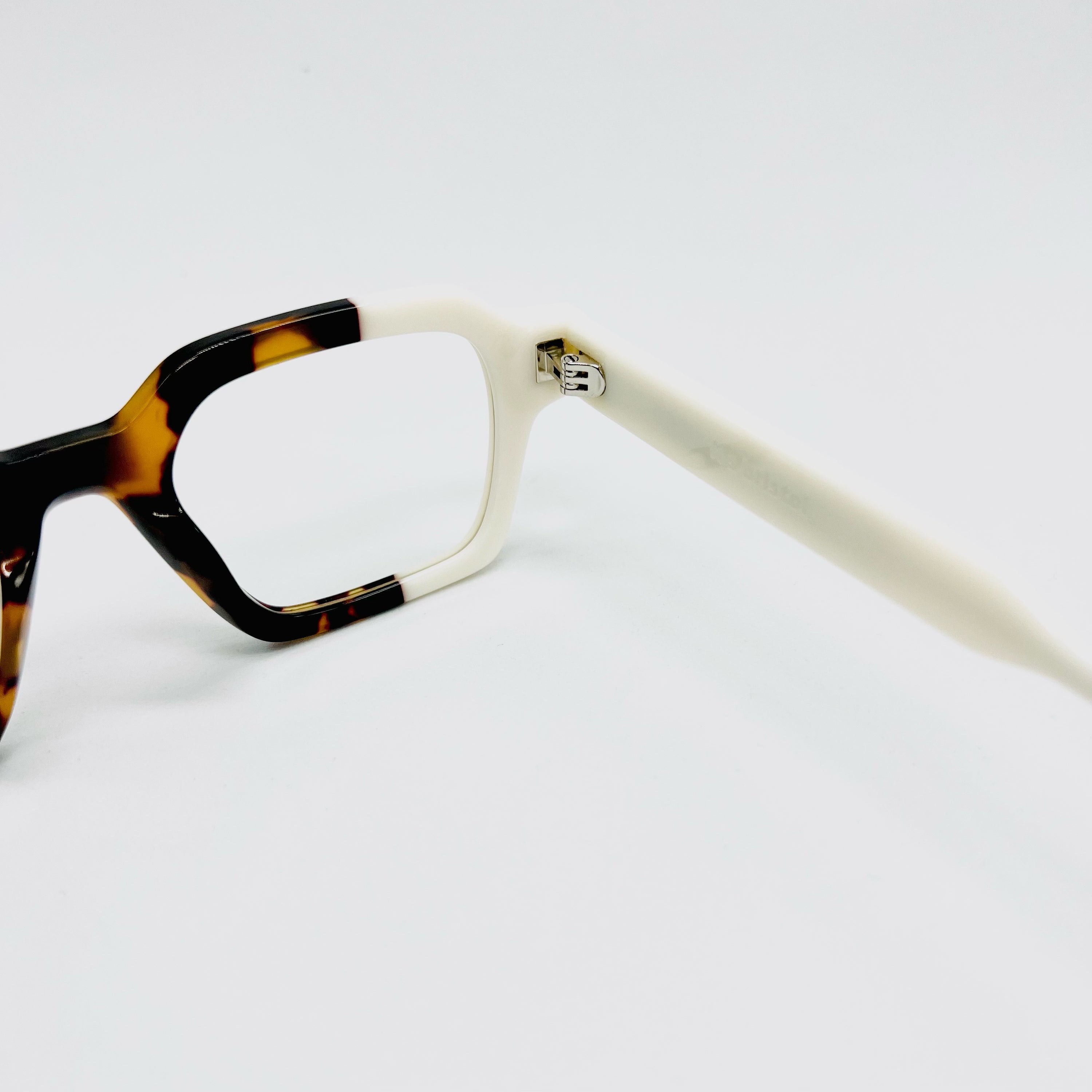Kool Thing (Leopardo)