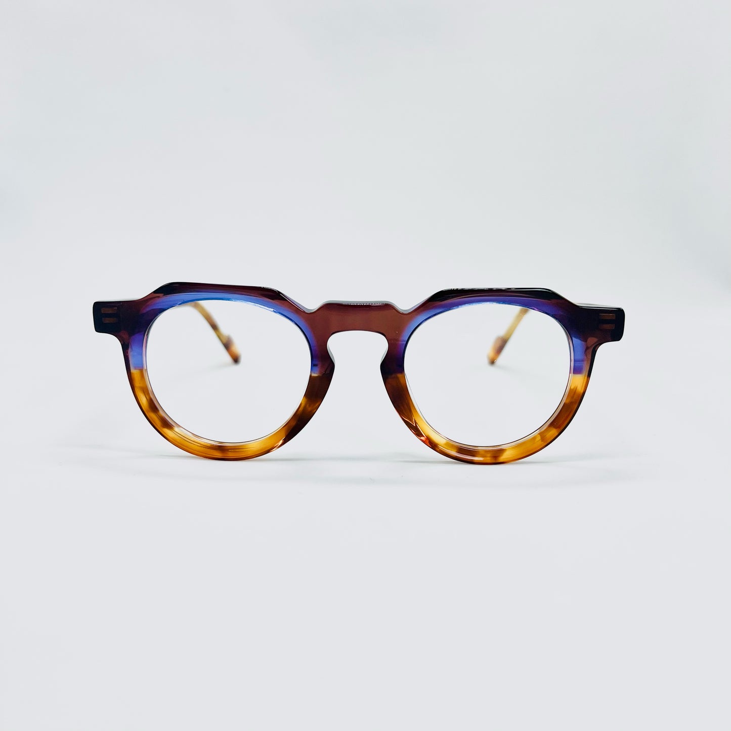 A Primeira Vista (Morado-montura)